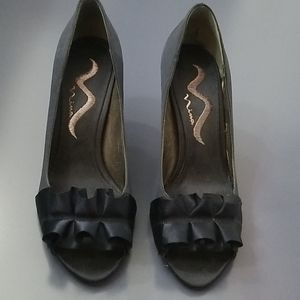 Nina satin dark navy blue pumps